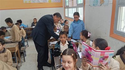 وكيل تعليم البحيرة يتفقد مدارس إدارة التحرير بالظهير الصحراوي 