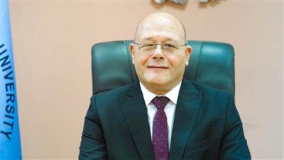 إجراء نحو 5500 عملية بقسم طب وجراحة العيون بمستشفى سوهاج الجامعي 