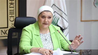 «الطفولة والأمومة» يحذر من استغلال الأطفال مواقع التواصل الاجتماعي من أجل التربح