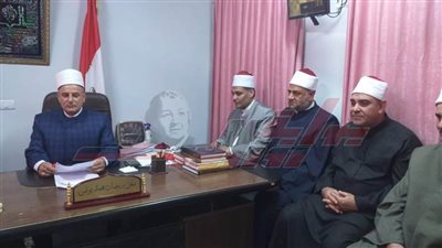 وكيل وزارة الأوقاف بكفر الشيخ يجتمع بمديري الإدارات 