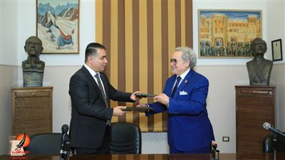 نقابة كتاب مصر ومؤسسة روئ بكردستان العراق يوقعان بروتوكول تعاون ثقافي مشترك 