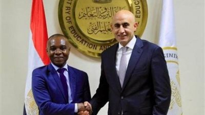 وزير التعليم: الوزارة لا تدخر جهدًا من أجل تمكين جميع المهتمين باللغة الفرنسية من تحسين مستوياتهم