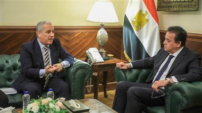 وزير الصحة يبحث مع رئيس “الوطنية للصحافة” التعاون بالبرامج الصحية للعاملين بالمؤسسات الصحفية القومية