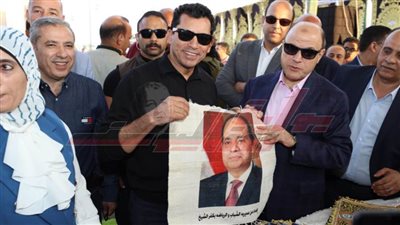 وزير الشباب ومحافظ كفر الشيخ يفتتحان الملعب القانوني بمركز شباب بلطيم