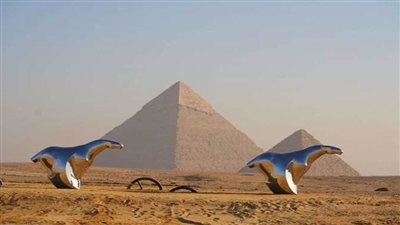 شخصيات بارزة تزور معرض 