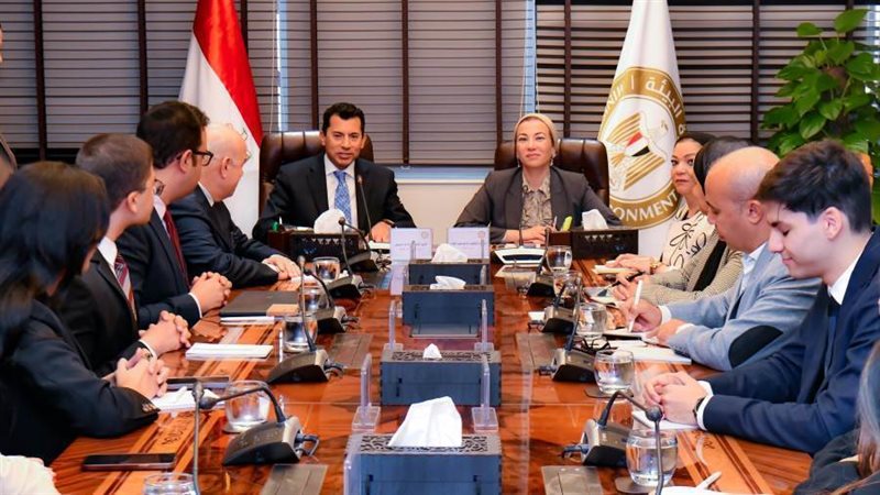 وزيرا الشباب والبيئة