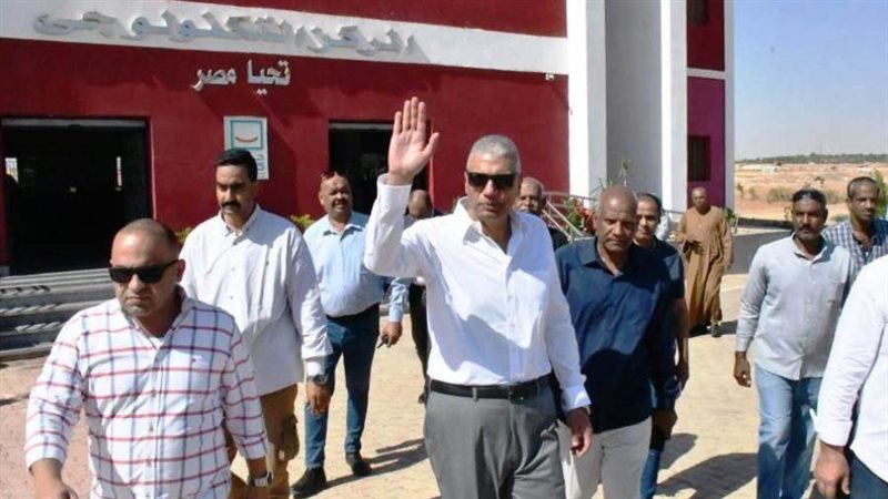 محافظ أسوان يتفقد