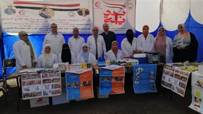  بالصور.. قافلة بيطرية تعالج الماشية في قرية 