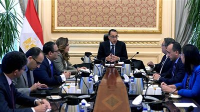 رئيس الوزراء يلتقي محافظ الدقهلية لمتابعة ملفات عمل المحافظة