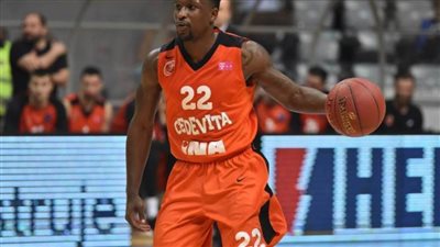 الاتحاد يستقر على ضم الأمريكي ويل شيري قبل مواجهة الأهلي في سوبر السلة