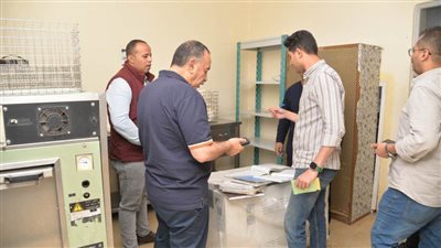  خلال جولة مسائية مفاجئة محافظ أسيوط يحيل 4 أطباء بمستشفى الغنايم المركزي للتحقيق