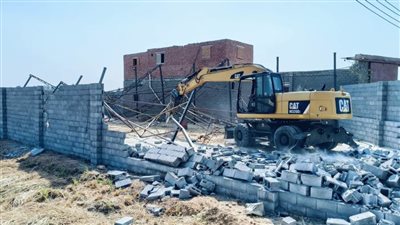 محافظ أسيوط: إزالة 7 حالات تعدٍ على أراضٍ زراعية وأملاك الدولة بمركز منفلوط