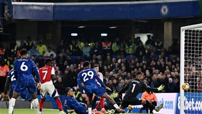 عودة درامية في ديربي لندن تشعل الصراع بتعادل مثير بين تشيلسي وأرسنال