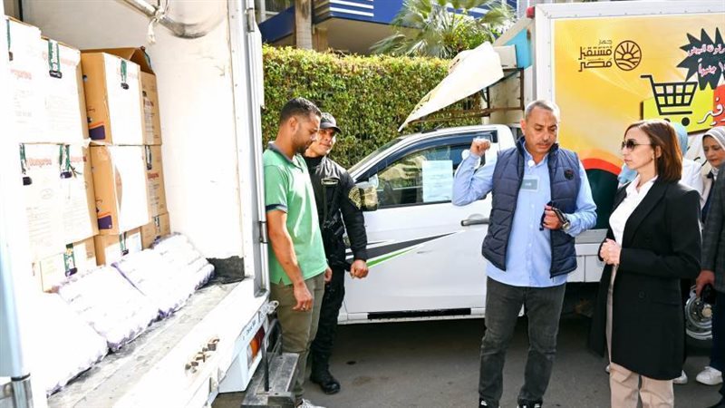 جانب من السيارات