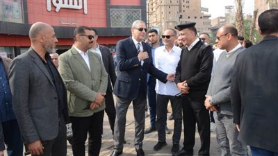 بالصور.. محافظ الغربية: إخلاء ميدان محطة القطارات بالمحلة من الباعة الجائلين