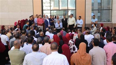 محافظ الوادي الجديد: تسليم زي رياضي للعاملين بالمصالح الحكومية لممارسة الرياضة