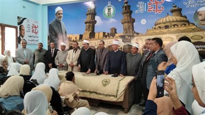 رئيس منطقة سوهاج الأزهرية يفتتح معرض الابتكارات العلمية بإدارة طهطا