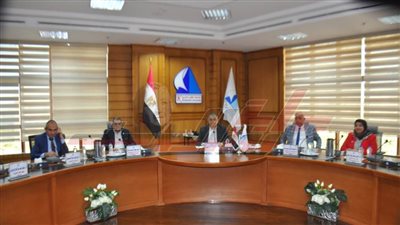انعقاد مجلس عمداء جامعة كفر الشيخ