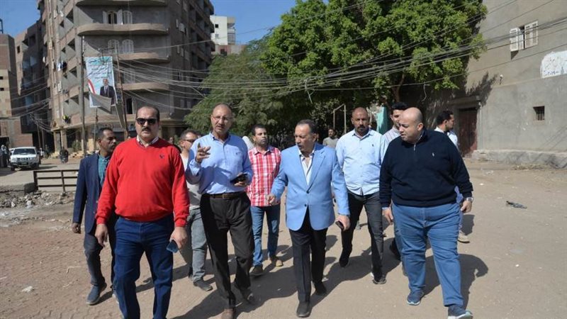 جانب من جولة المحافظ