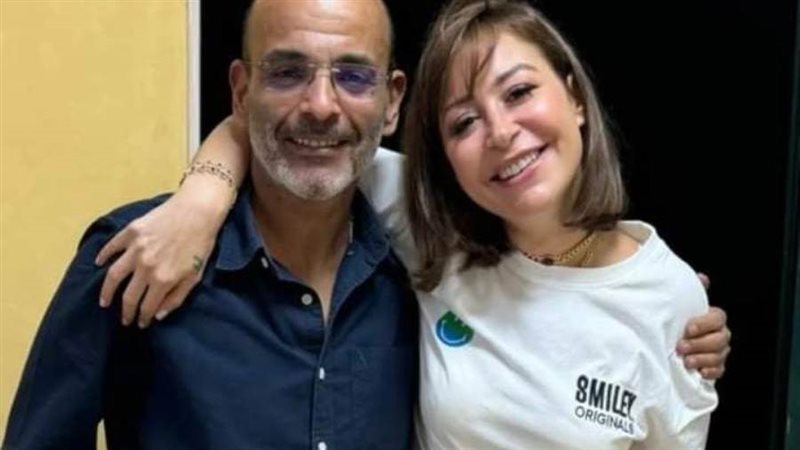 أيمن بهجت قمر و منة