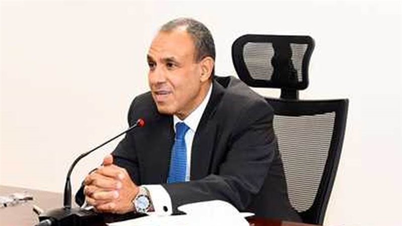 الدكتور بدر عبدالعاطي