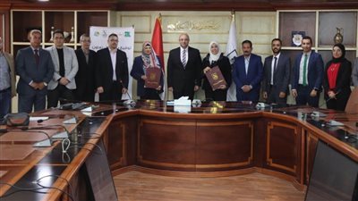 تحسين مستوى الخدمة بقطاع المياه والصرف الصحي بمركز اهناسيا