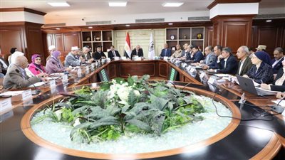 تنيفذي بني سويف يقدم التعازي لشيخ الأزهر في وفاة شقيقته