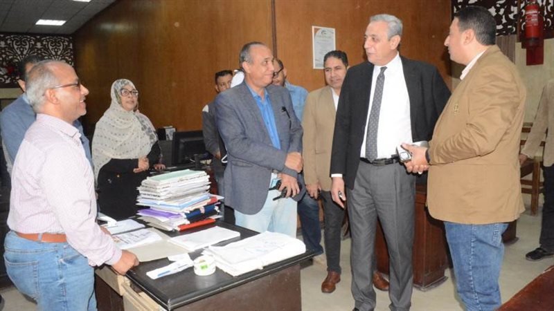 محافظ الغربية خلال