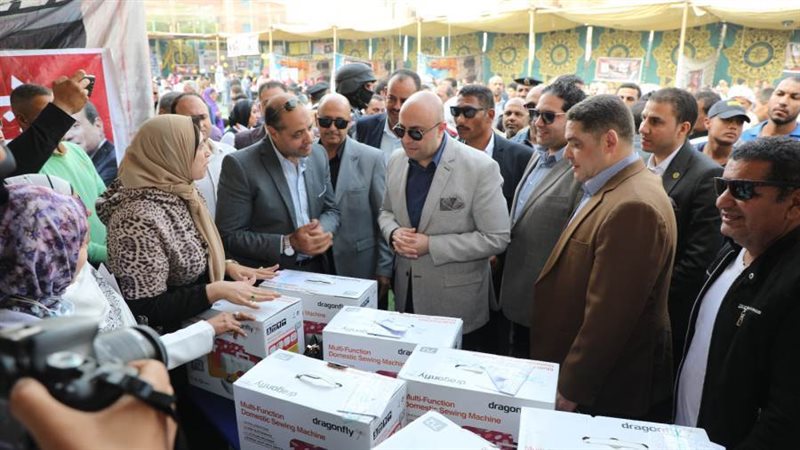 مبادرة بناء انسان