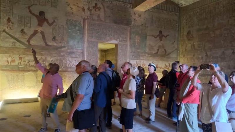 إقبال سياحي كبير