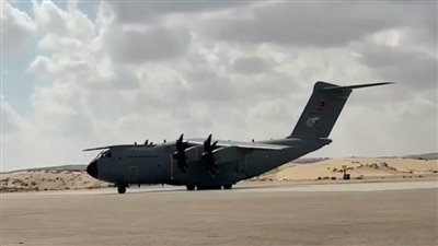 إيطاليا ترسل أكثر من 15 طنا من المساعدات الإنسانية إلى غزة