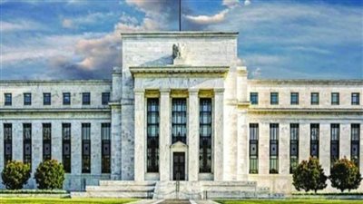 البنك المركزي الأمريكي: لا حاجة للإسراع بخفض الفائدة نظرا لاستمرار النمو الاقتصادي