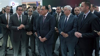  خالد عبدالغفار يستعرض نموذج المحاكاة لمراكز التنمية البشرية بمعرض الاتصالات وتكنولوجيا المعلومات