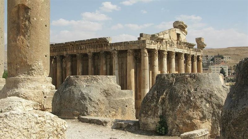 معبد في لبنان