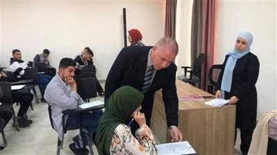 رئيس جامعة سمنود التكنولوجية يتابع سير امتحانات منتصف الفصل الدراسي الأول