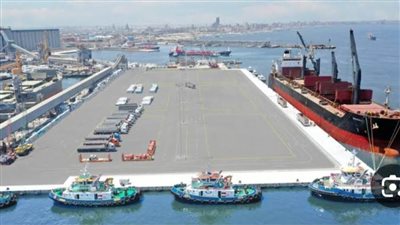 انتظام حركة الملاحة وتداول البضائع بالهيئة العامة لميناء الإسكندرية