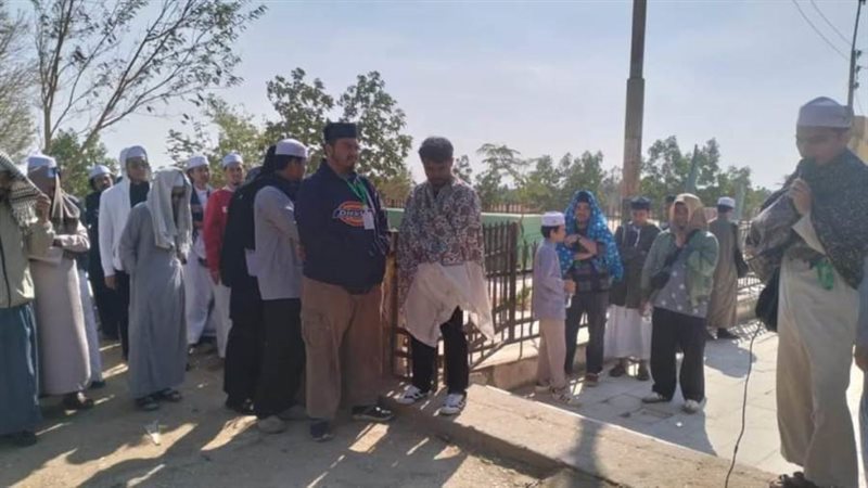 وفود سياحية متعددة