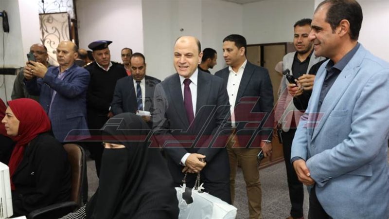 جولة المحافظ