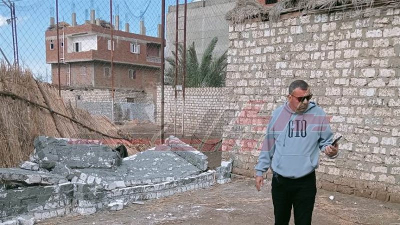 رئيس القرية خلال