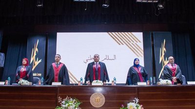  بالصور.. تخريج الدفعة 46 وخريجي البرنامج الدولي بـ «أسنان طنطا»