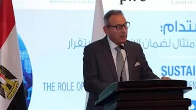 رئيس اتحاد بنوك مصر: المؤسسات المصرفية تواجه تحديات التقديم التكنولوجي والتوترات الجيوساسية