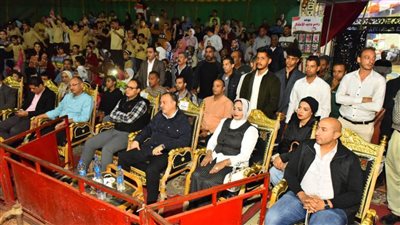 محافظ أسيوط يصطحب الأطفال وذوي الهمم والأيتام وطلاب المدارس لمشاهدة فقرات السيرك