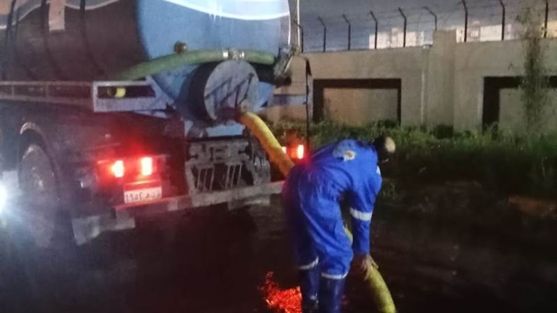 رفع مياه الأمطار