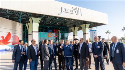 اللجنة العليا للتفتيش الأمني والبيئي تتفقد مطار الأقصر الدولي وتتابع إجراءات تشغيل البالون الطائر