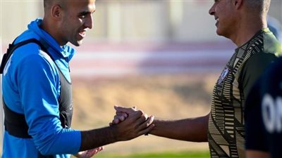 جوميز يجتمع بلاعبي الزمالك استعدادا للمصري