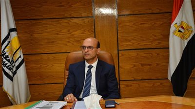 رئيس جامعة أسيوط يُصدر 5 قرارات بتعيين وتجديد تكليف قيادات أكاديمية جديدة 