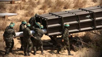 القسام: قصفنا قاعدة 