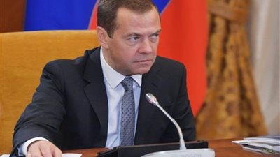 ميدفيديف: الولايات المتحدة والناتو يخوضون حرب شاملة ضد روسيا