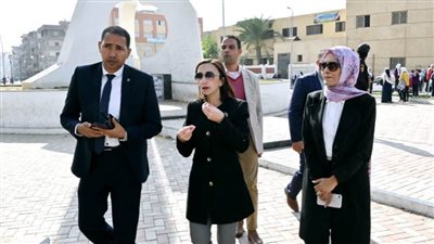 محافظ البحيرة تتابع أعمال تطوير عدد من الشوارع والميادين بمدينة دمنهور