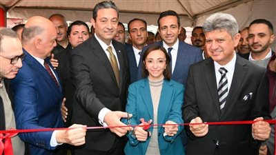 شاهد.. افتتاح معرض 